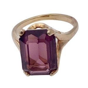 Vintage 18K Gold Electroplated Amethyst Purple Glass Emerald Cut Cocktail Ring
